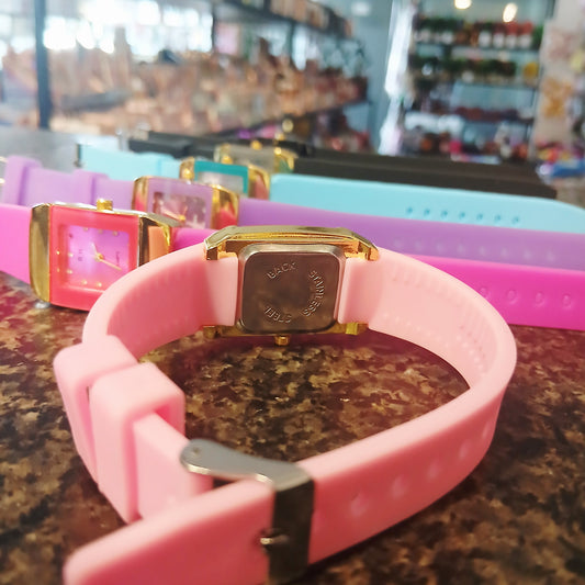 Upgrade Your Style with Our Vibrant Ladies Watch – Available in Stunning Colors!