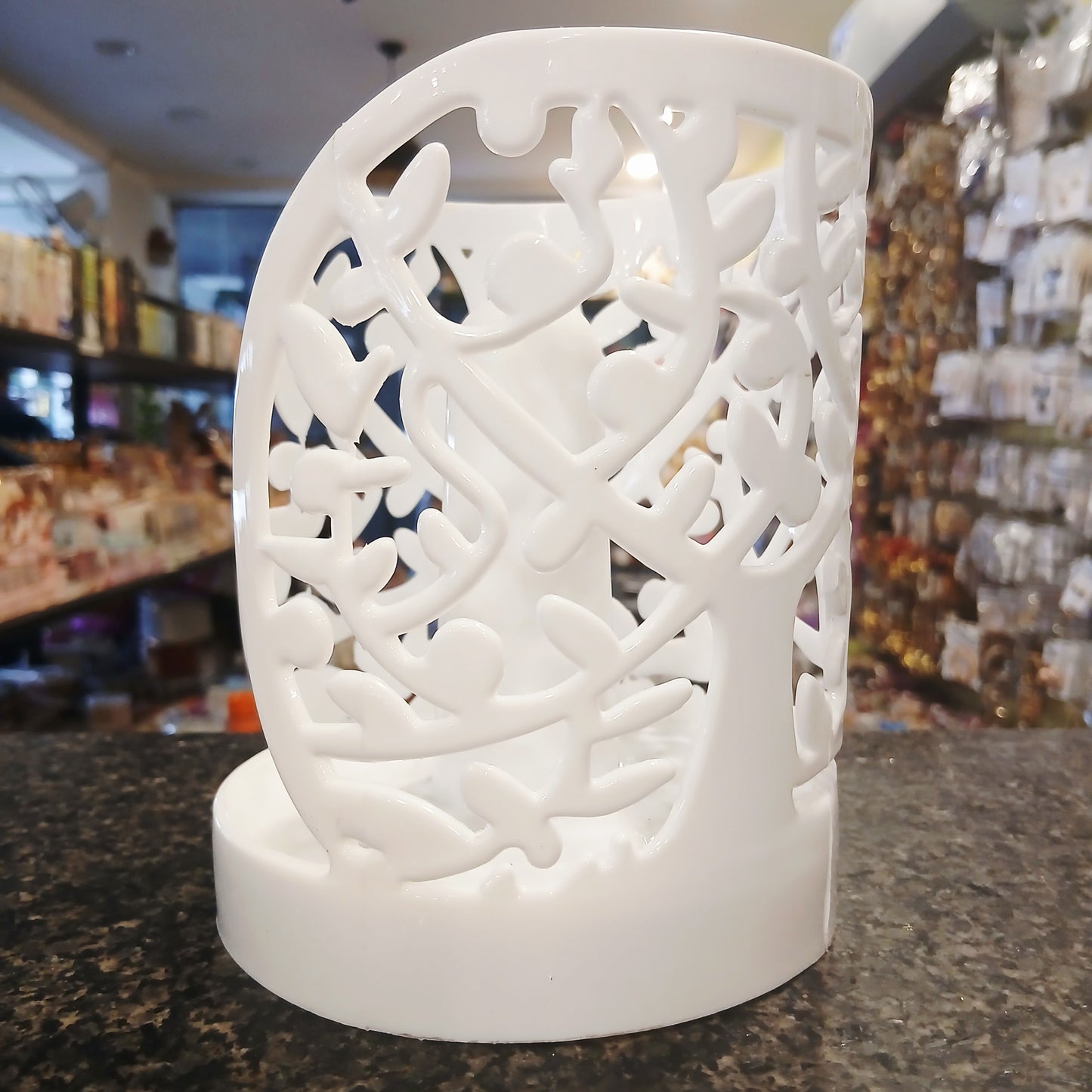 Blossom Chic Floral Tissue Box Cover – Elegant Holder for Bathroom, Kitchen & Living Room