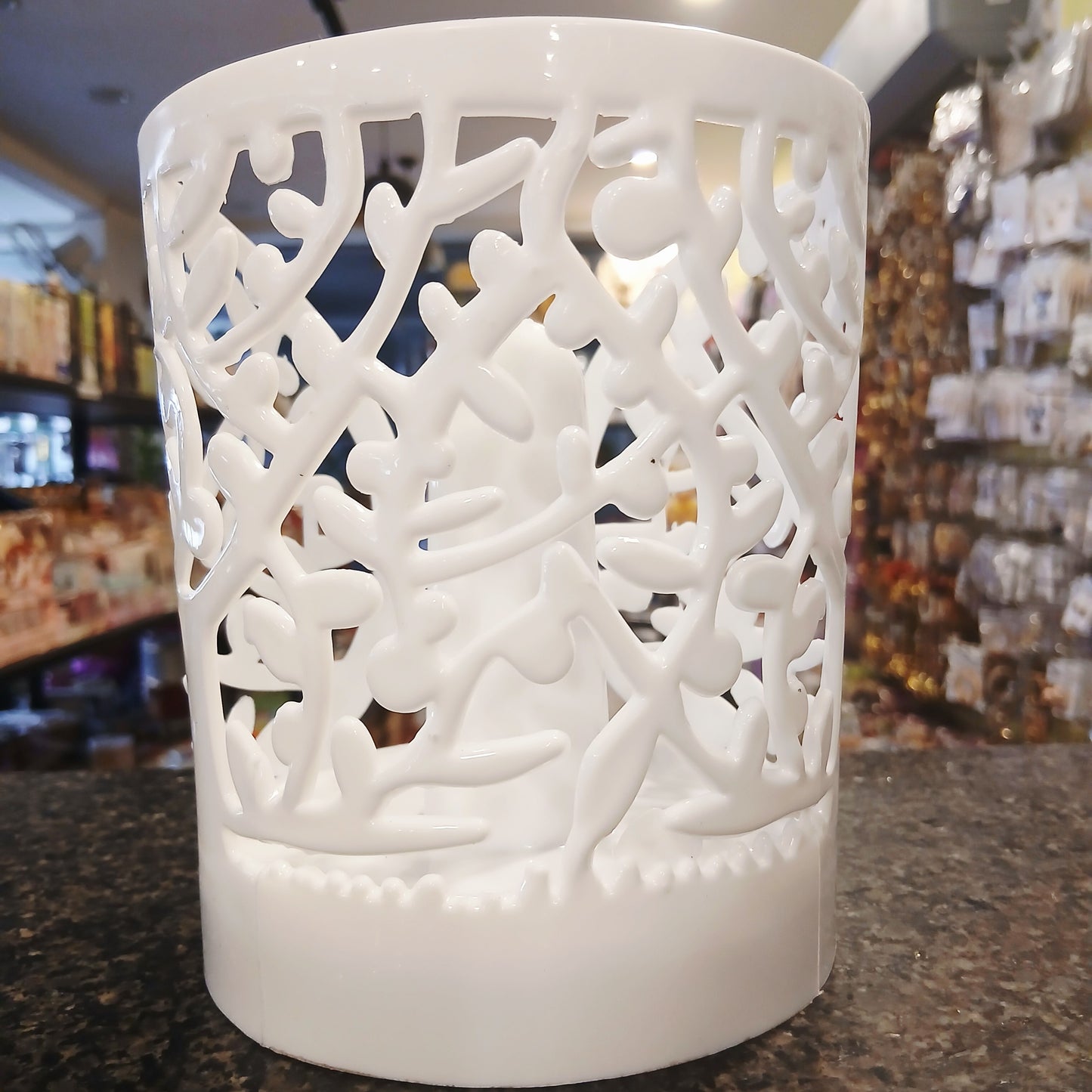 Blossom Chic Floral Tissue Box Cover – Elegant Holder for Bathroom, Kitchen & Living Room