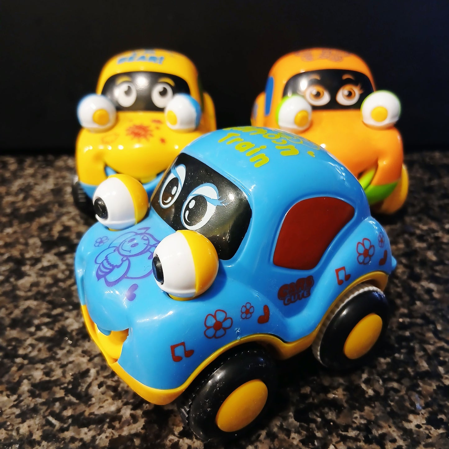 High Quality Naughty Smiling Toy Car Go Friction for kids