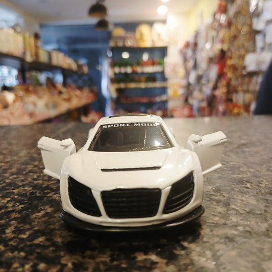 Metallic White Racing Car Toy – High-Quality Alloy Model with Working Doors (Pull-Back Action)