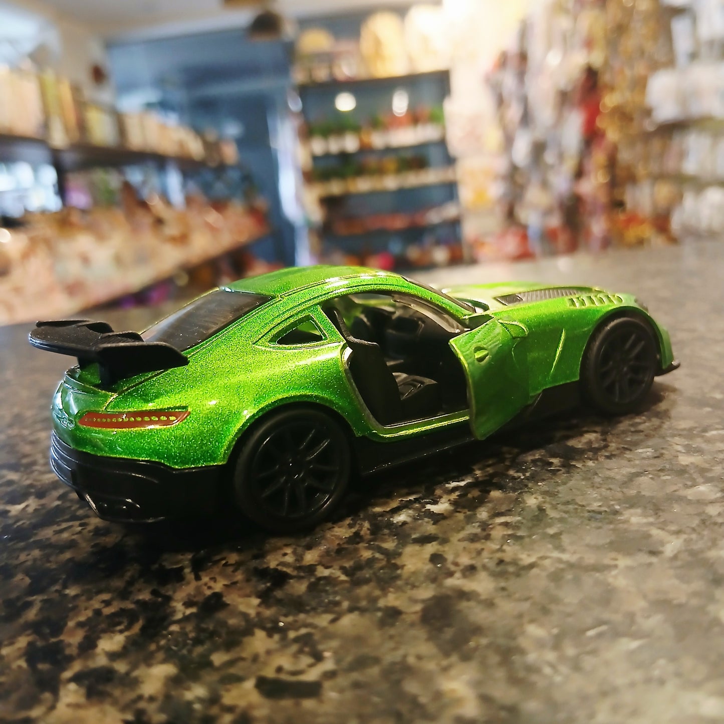 Emerald Speedster – Metallic Green Racing Car Toy with Working Doors (Alloy Pull-Back Action)
