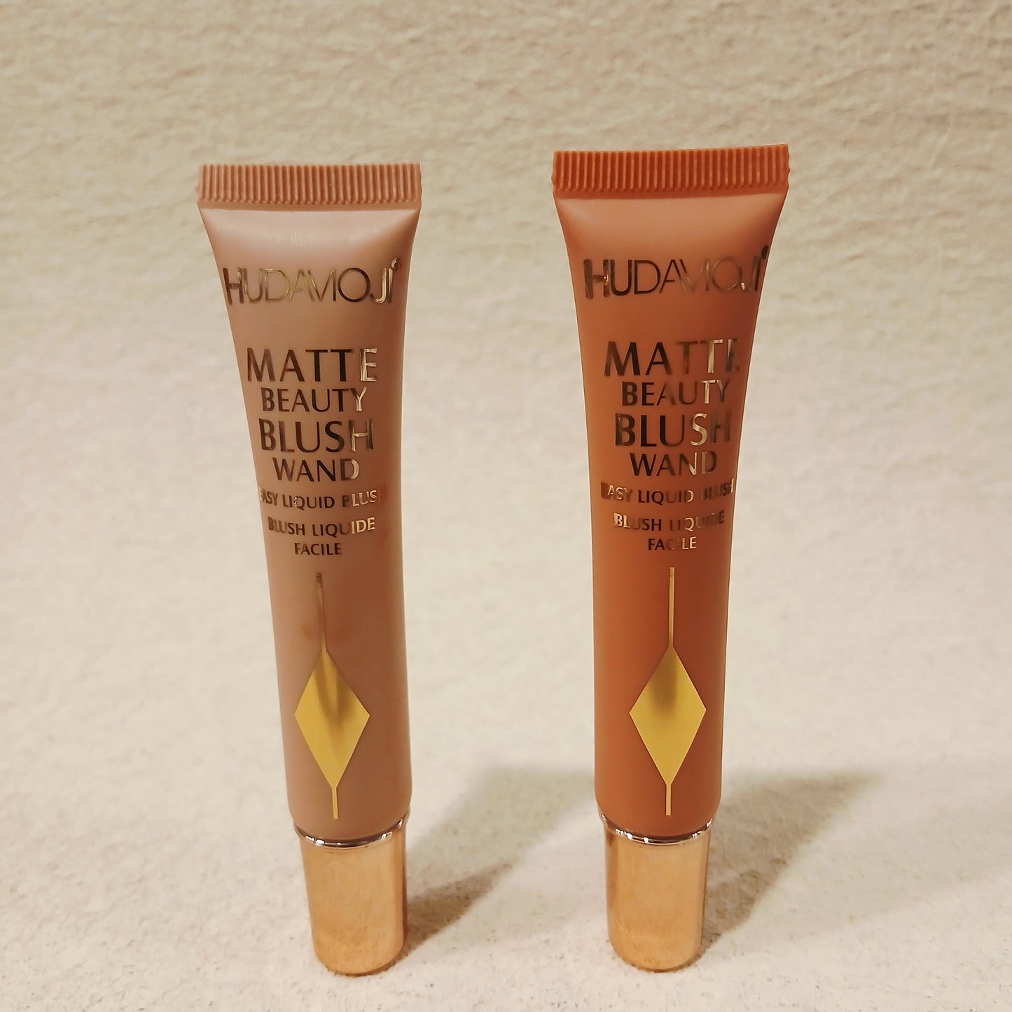 Hudavioji Matte Beauty Blush Wand – Weightless Liquid Blush with Soft-Matte Finish